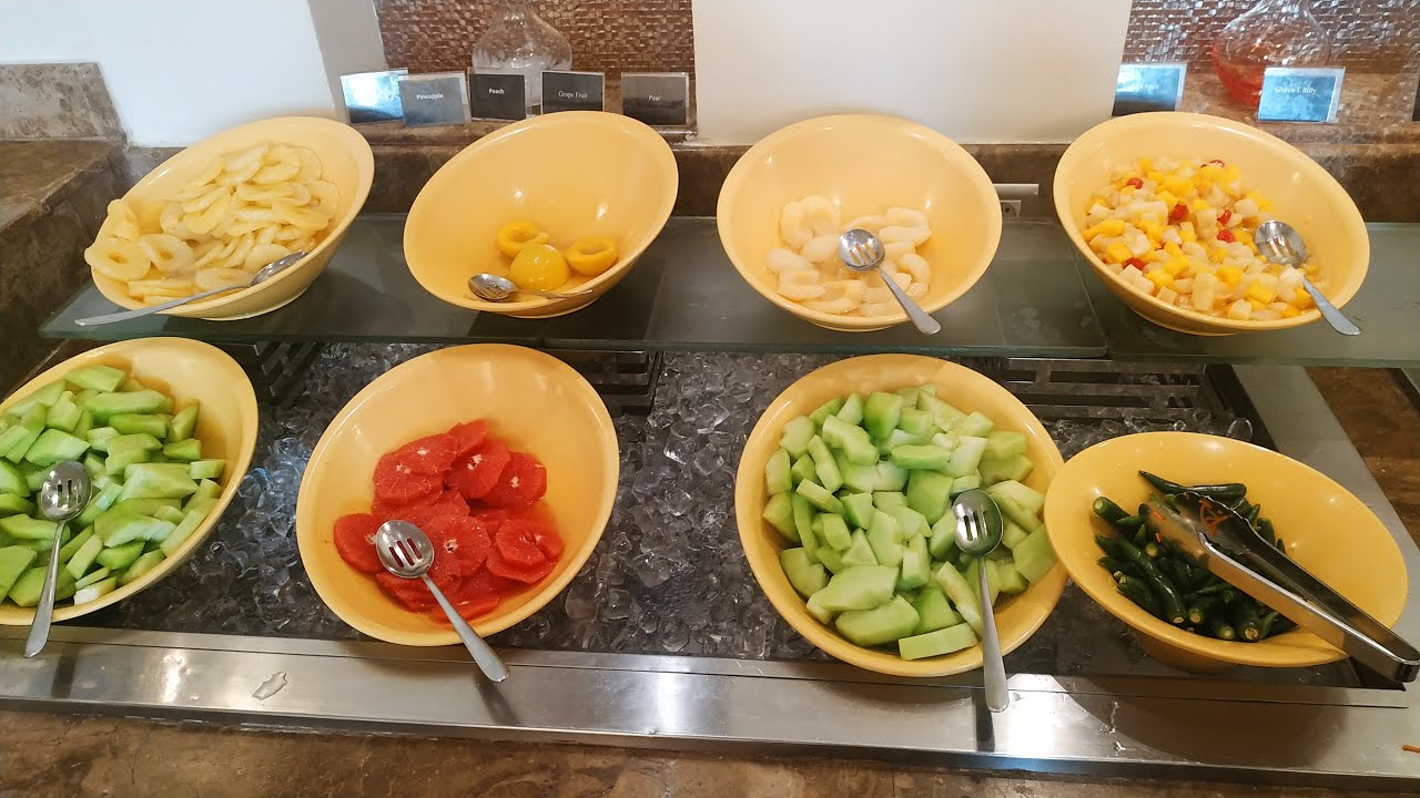 مطعم هاجر بفندق موفنبيك 2020 Movenpick Hotel Makkah breakfast time