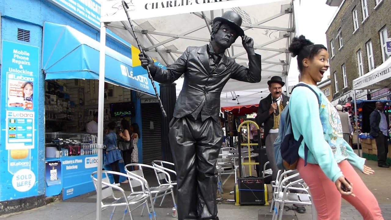 Charlie Chaplin back on East Street - Chaplin's Living Statue