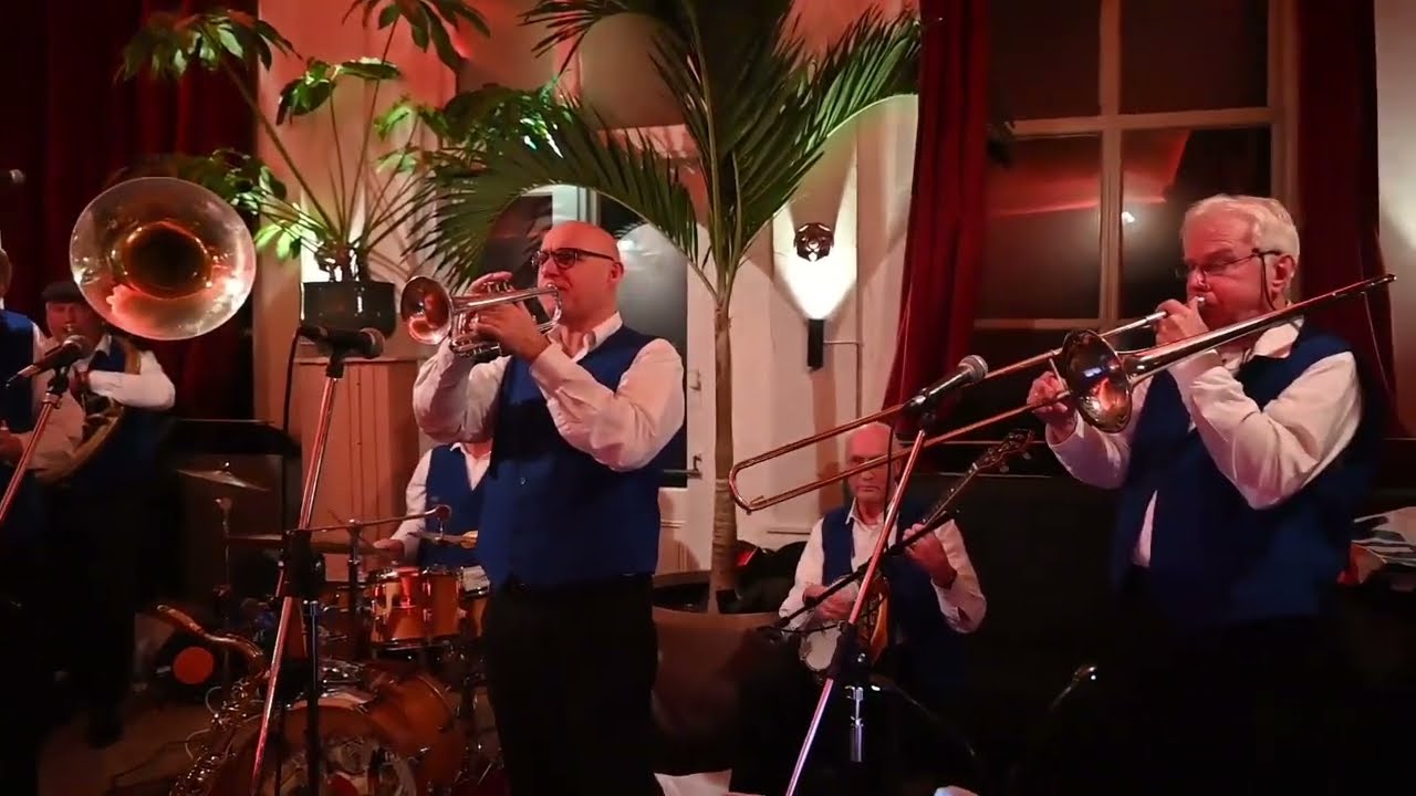 Leidse Blues & Jazzweek 2025 Kroegentocht  Willie Ashman Original Jazzband. www.leidseglibber.nl