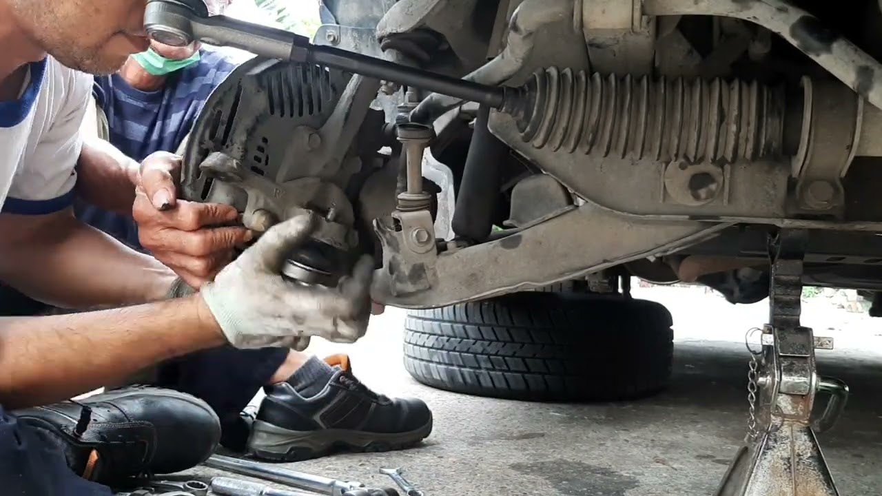 Lower Ball joint replacement #toyota #revo