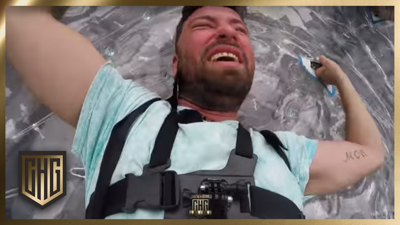 Rock am Ring: Unnötig kompliziertes Interview mit Marteria im Zorbing Ball | Circus HalliGalli