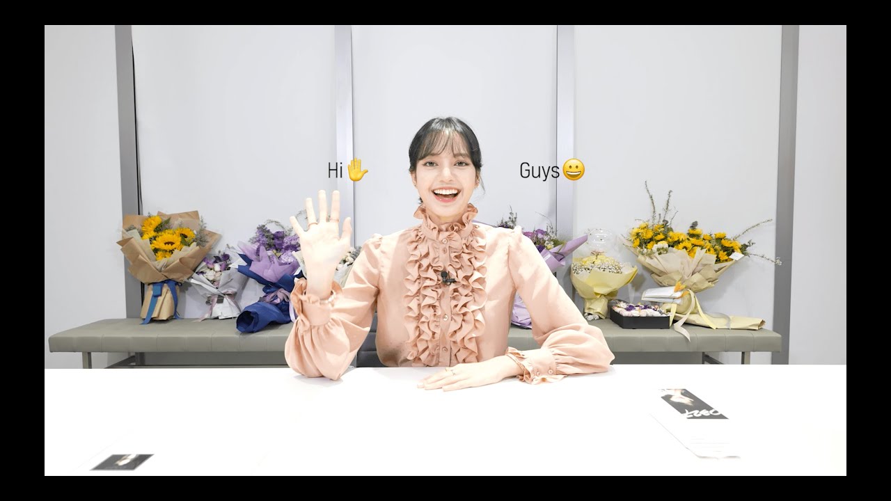 LILI's FILM - '0327' Photobook Unboxing