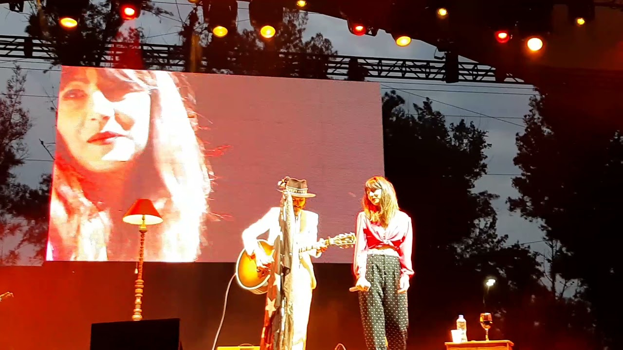 Cuando te muerdes el labio - Leiva & Daniela Spalla - Vive Latino