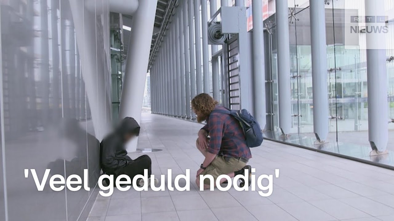 Teun ontfermt zich over verwarde mensen op Utrecht Centraal