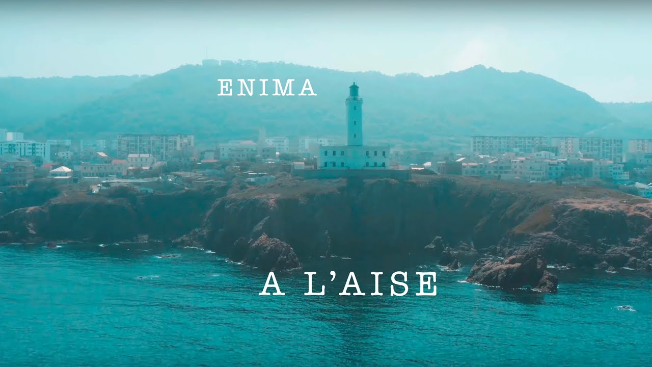 Enima - A l'aise [Clip Officiel]