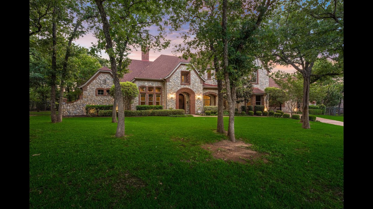 Breathtaking Flower Mound Estate | 3209 Oak Crest