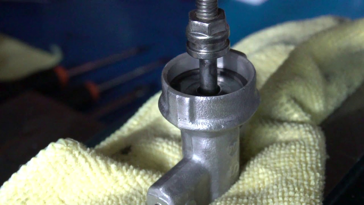 Come revisionare pompe freno Nissin (Honda CRF 250 R)