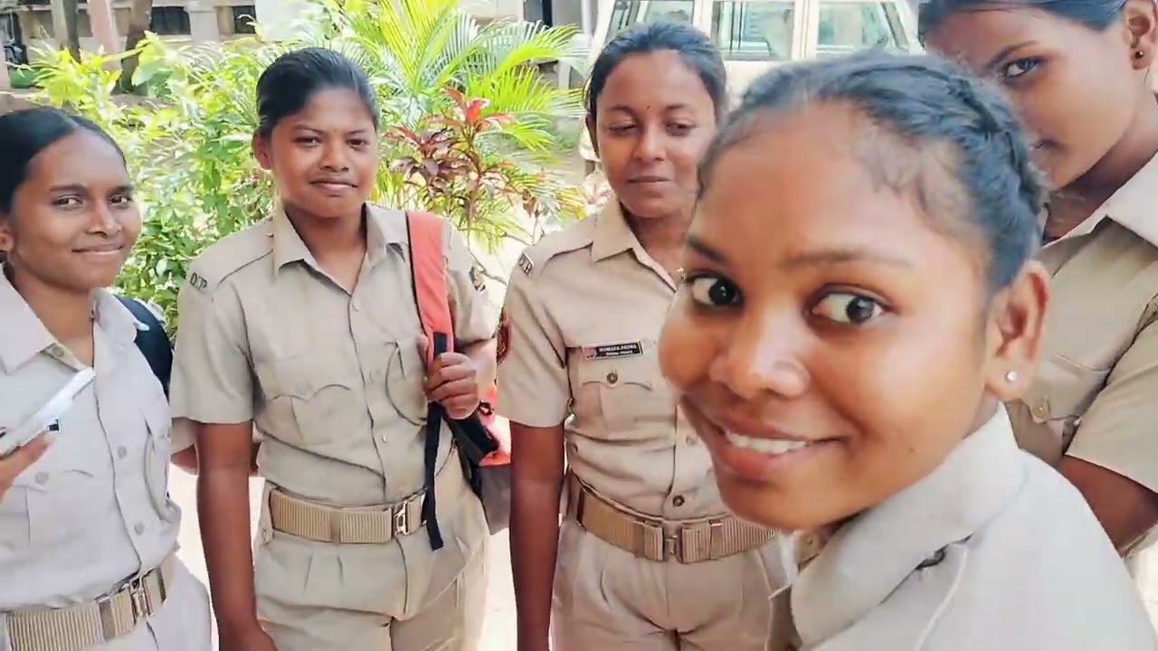 AAJI 3 BARSA PARE UNIFORM..👮🔥😁♥️