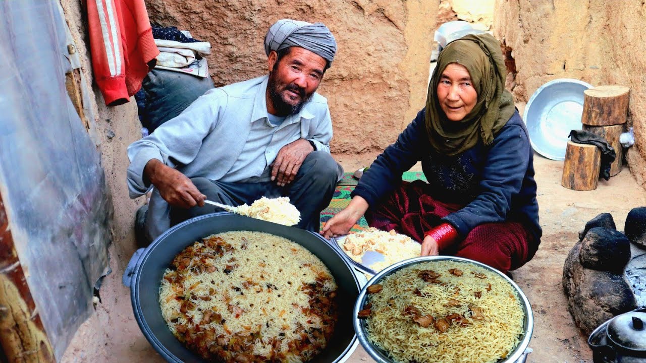 Life in cave Traditional food of cave dwellers Rural life in Afghanistan