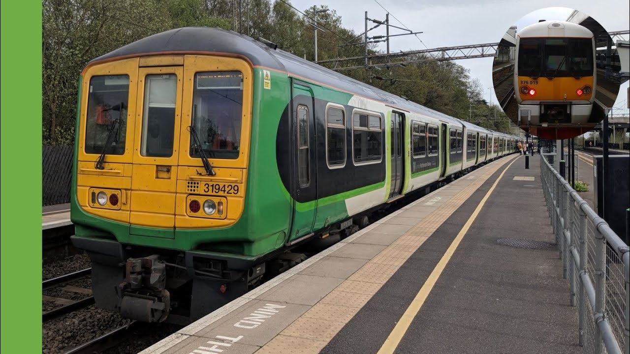 Trains at Kings Langley
