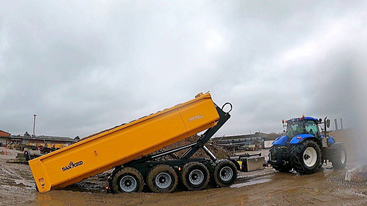 The world's heaviest hook lift | 35+ Ton payload | Metsjö MetaFlex 60-75 4X - Shifting in rain/mud