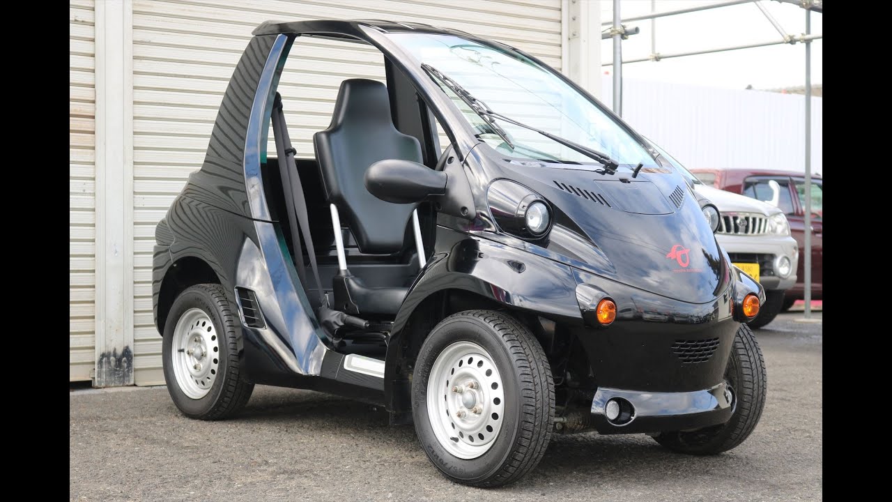 ご成約済み　コムス 走行わずか約800km Ｐ・ＣＯＭ 夏タイヤ8分山 シガーソケット 100Ｖ家庭用電源 禁煙車