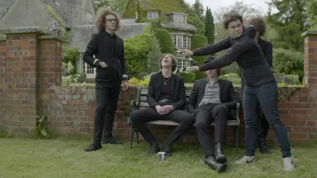 Behind The Scenes with British rock stars Catfish And The Bottlemen