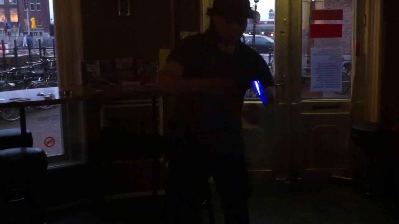 Astrojax in VOYAGERS coffeeshop amsterdam