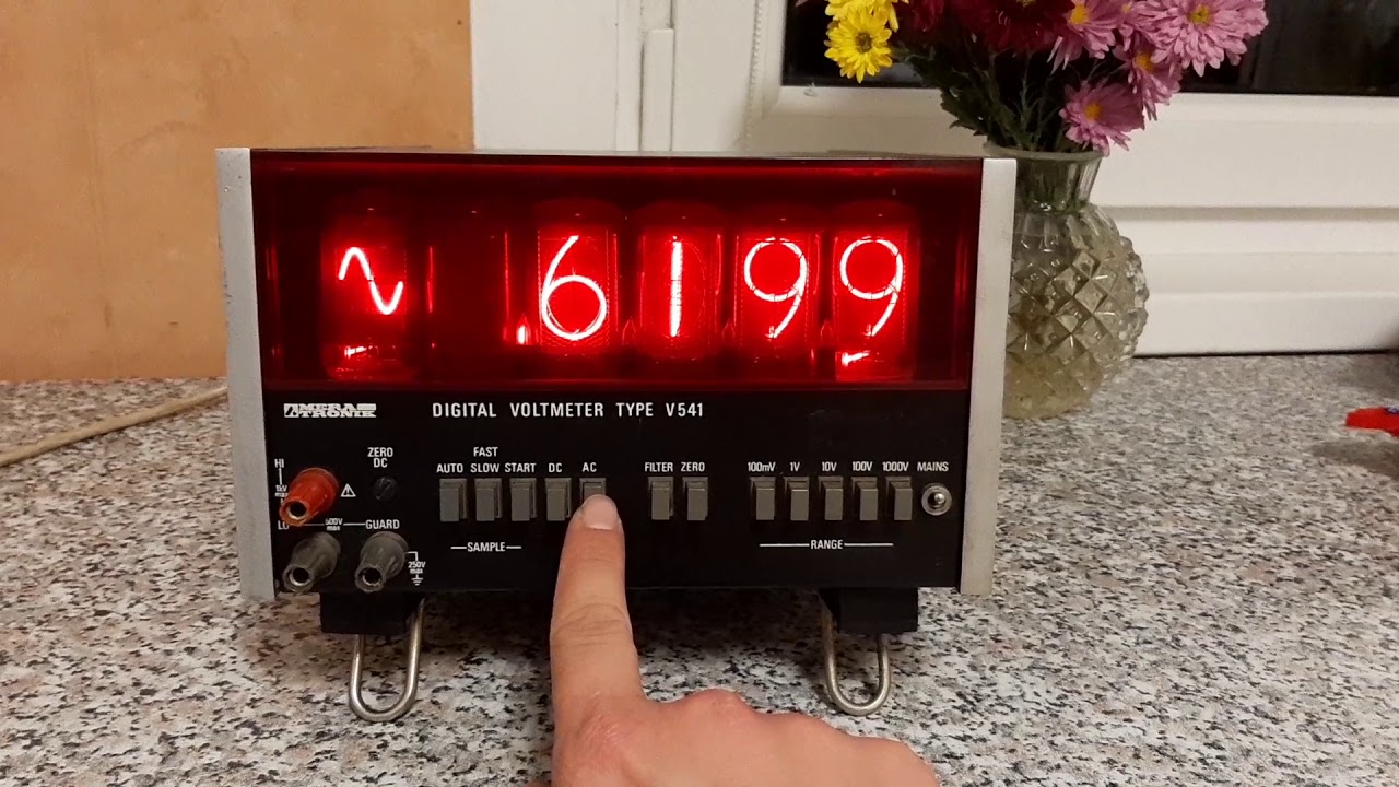 DIGITAL VOLTMETER TYPE V541 MERATRONIK