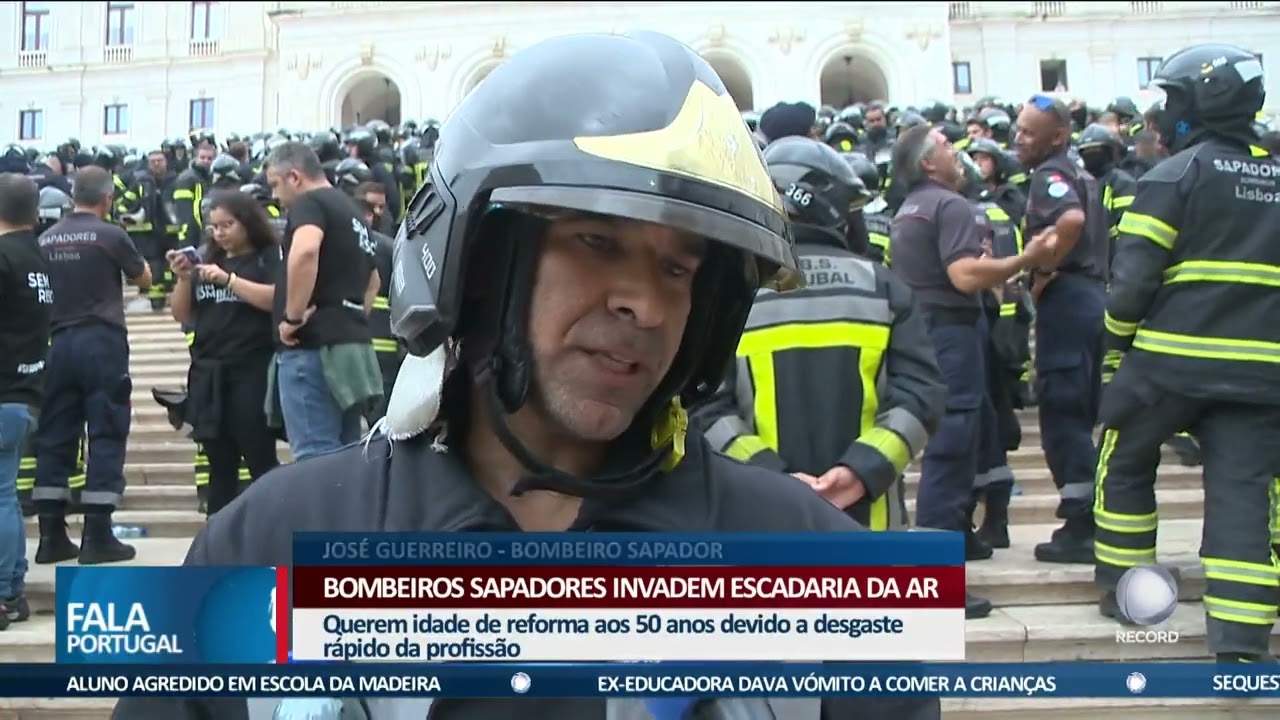 Bombeiros Sapadores invadem escadaria da AR