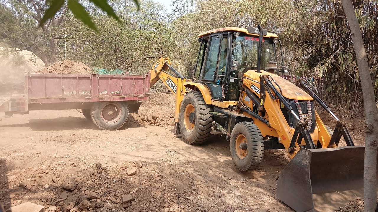 JCB 3DX loding pond mud in tractor and driver having fun with Tractor | jcb video 
