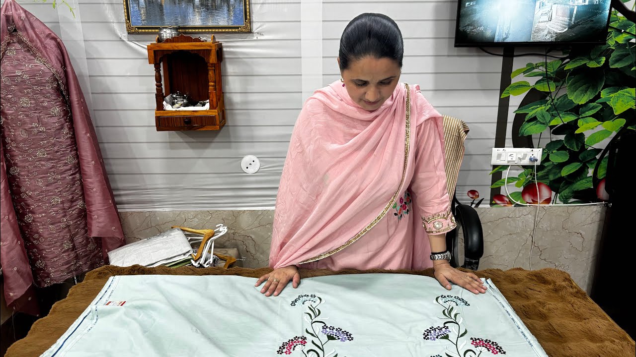 ਦੇਖੋ ਸੋਹਣੇ ਸੋਹਣੇ Cotton Work ਦੇ ਸੂਟ / Summer Stuff 