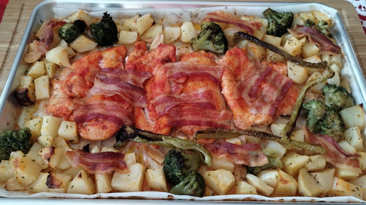 Galinha assada com bacon e Batatas