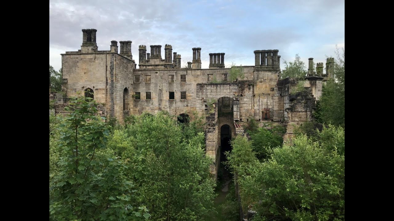 Exploring The Scottish PINEAPPLE And The ABANDONED HOUSE