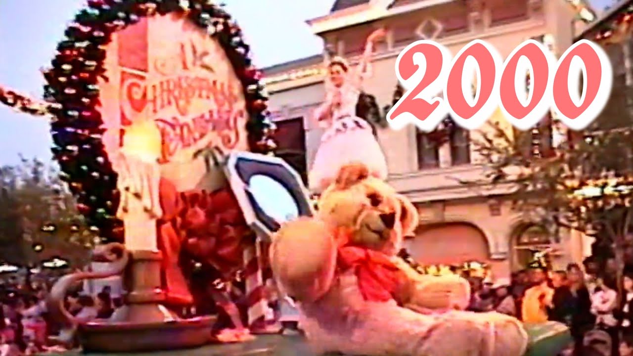 A Christmas Fantasy Parade - Disneyland (2000)