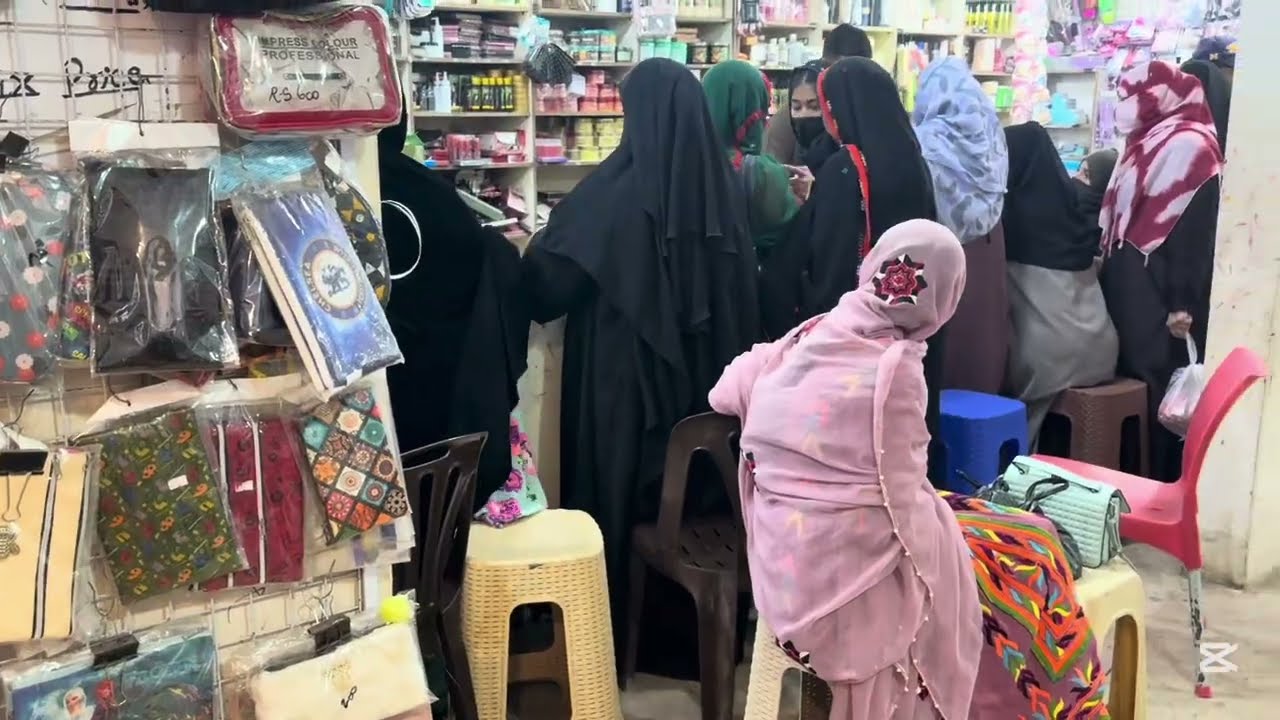 Amazing & under budget Wedding Dresses Spotted in Boltan Market 💫