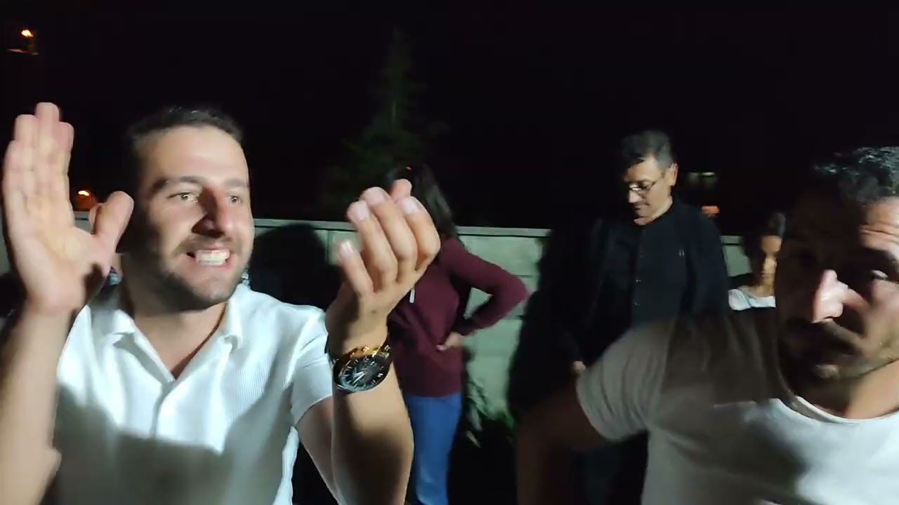 Bayburt BEŞPINAR KÖYÜ - damat evi önünde ezgertme :)