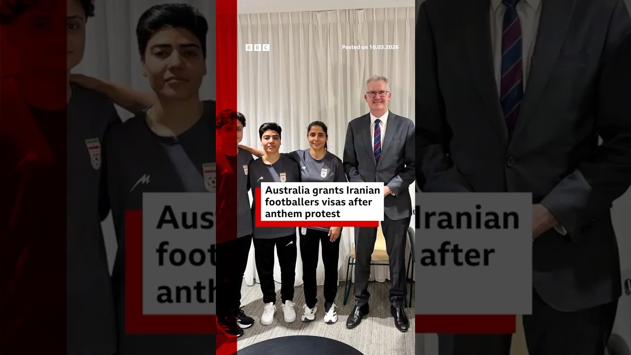 Australia grants Iranian footballers visa after anthem protest. #Football #Iran #Australia #BBCNews
