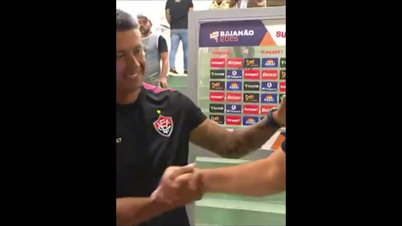 🔥 Carpini IGNORA Rog&eacute;rio Ceni no BA-VI! Falta de Respeito? Veja o Momento Pol&ecirc;mico! ⚽👀 #bavi