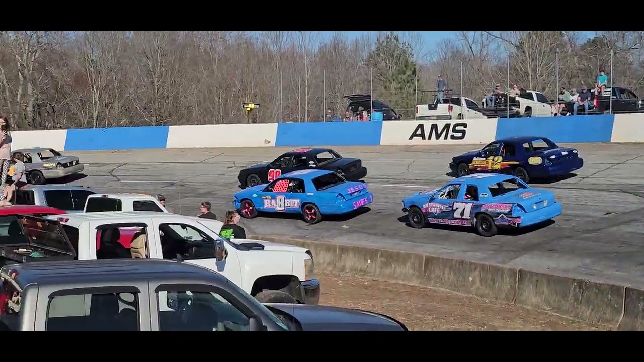 Anderson Motor Speedway. 2/28/26. Crown Vic Outlaw Super Series. Logan Beacham #71