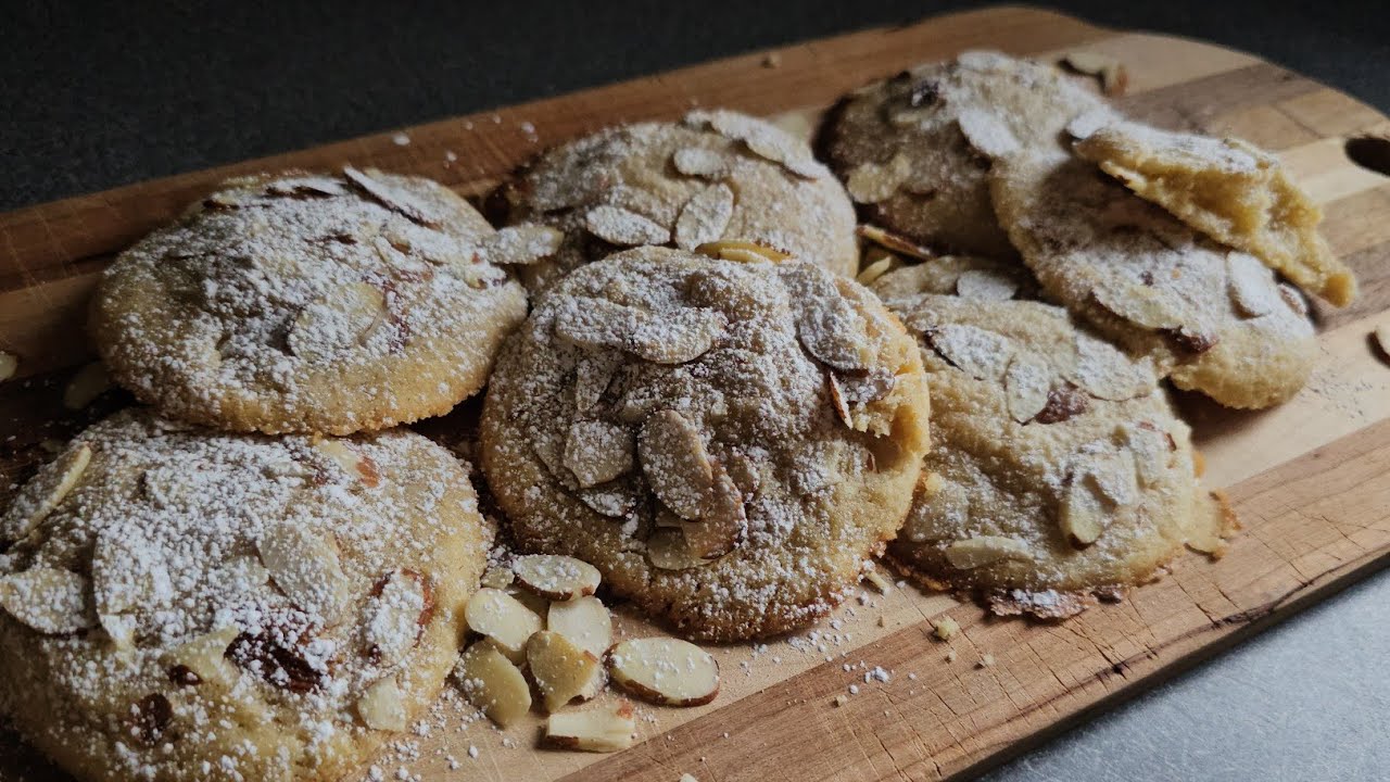 Almond Croissant Cookies