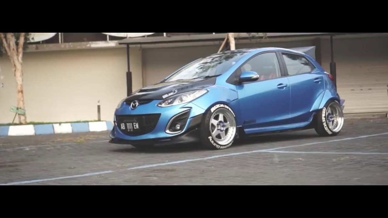 MODIFIKASI MAZDA 2 ROCKET BUNNY INDONESIA VS FORD LASER LYNX - CAR VLOG INDONESIA