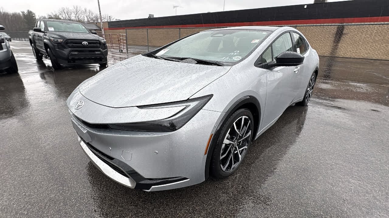 2026 Toyota Prius Plug-In Hybrid XSE Premium Akron, Wadsworth, Canton, Barberton, Copley OH