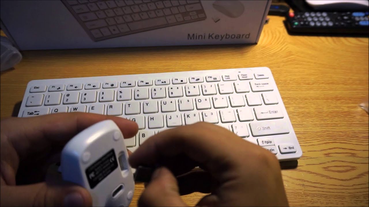 Kit teclado+ raton inalambricos blancos / Ultra Thin 2.4GHz Wireless Keyboard + Cover and Mouse Kit