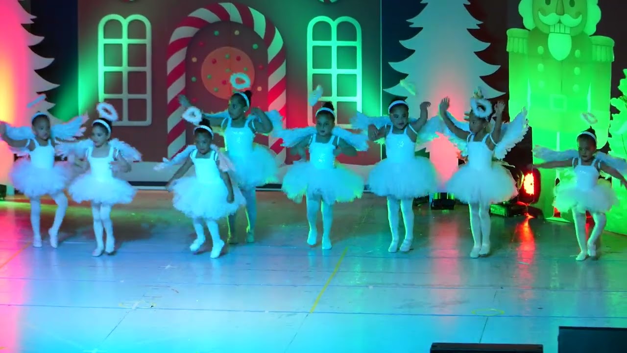 ANGELES  - Cascanueces / Al Ritmo de la Navidad 2025 - Suite de Cascanueces