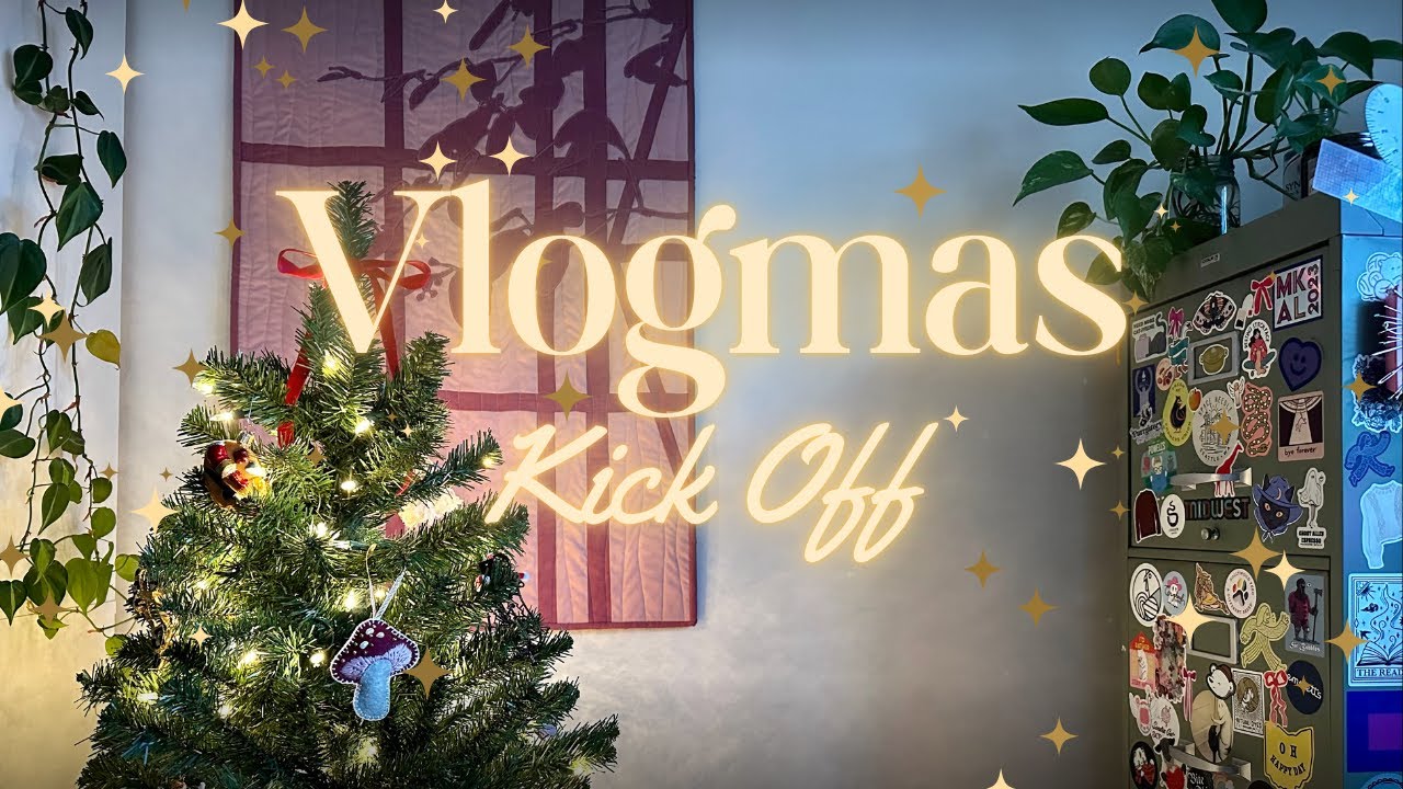 Sarah Seams Podcast: Vlogmas Kick Off - Advent Knitting & Holiday Crafting Plans! Vlogmas 2024