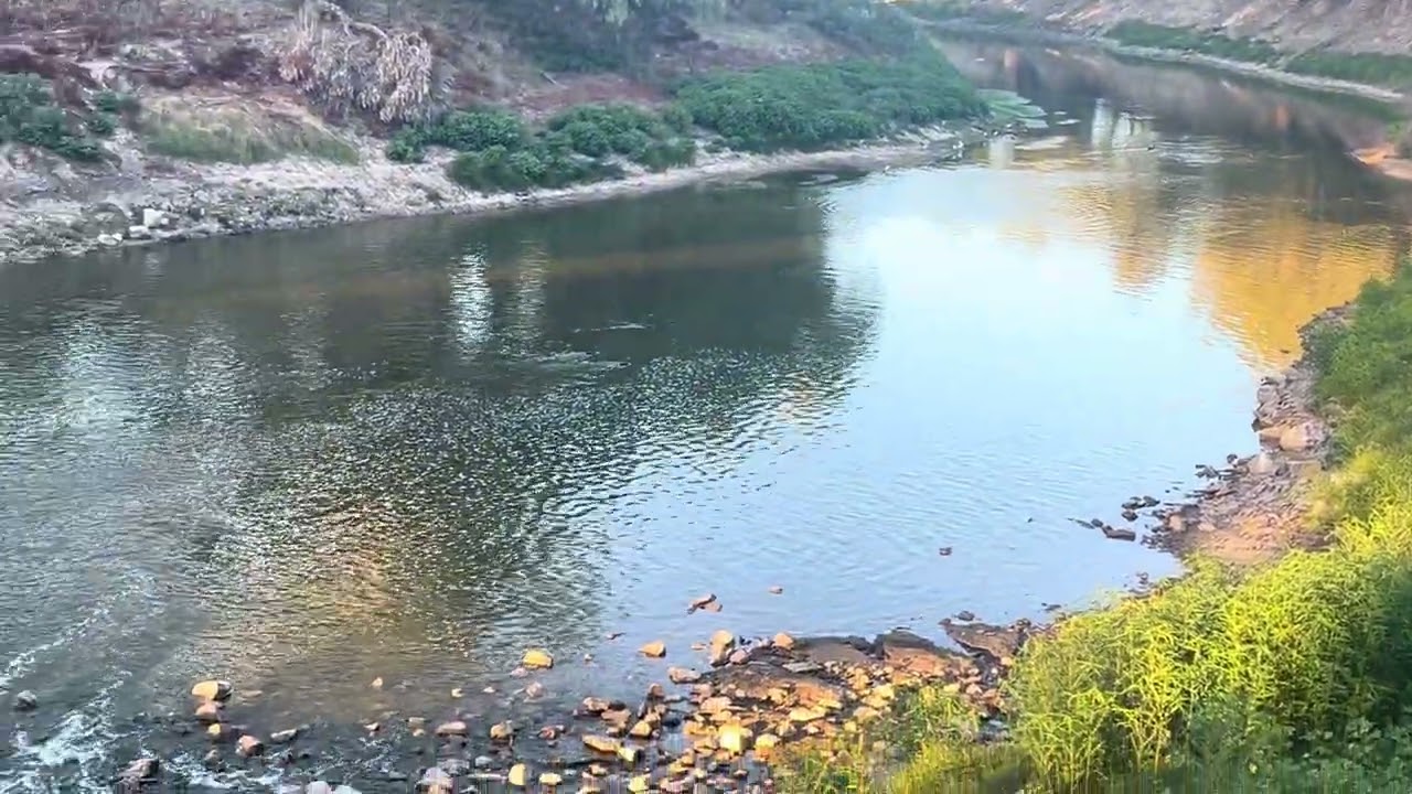 Darling River at Wilcannia rock weir flowing again