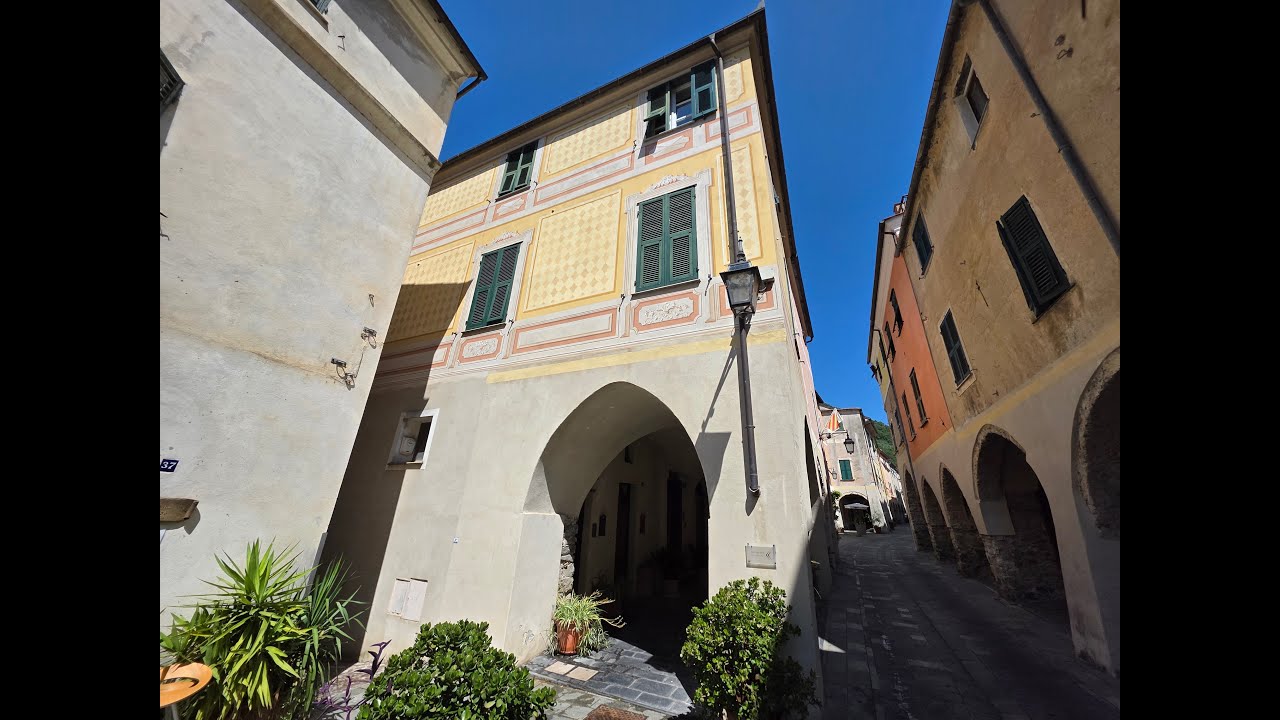 Dimora storica nel borgo medievale di Zuccarello