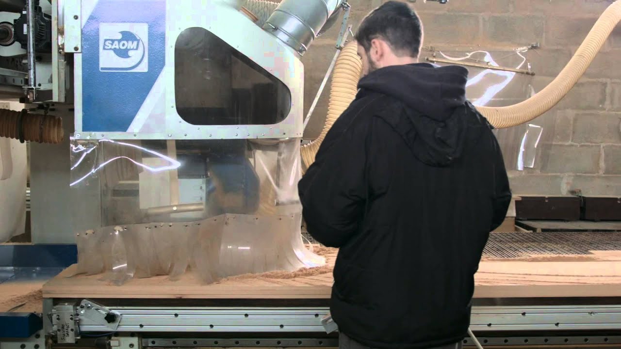 Lavorazioni del legno con macchina a controllo numerico