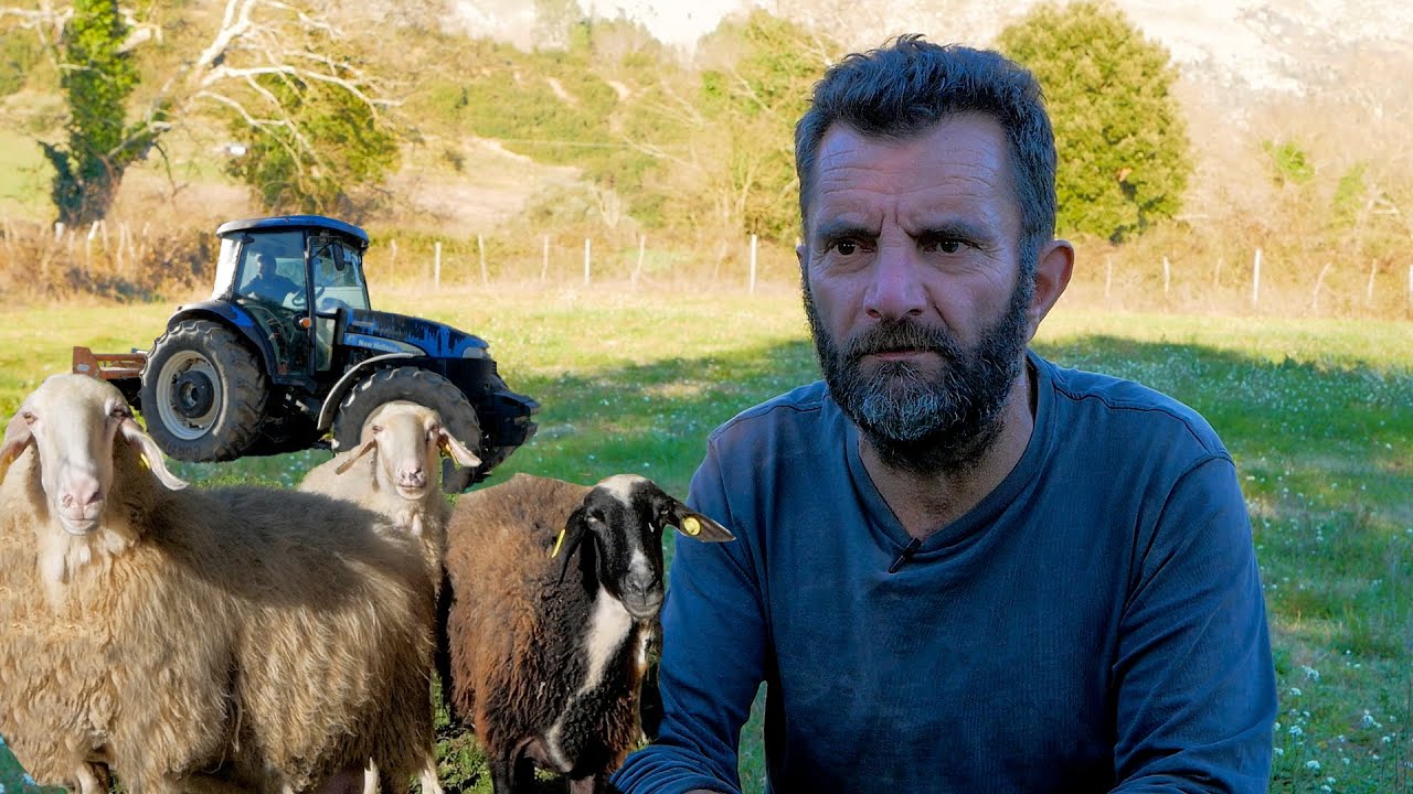 Επέλεξε να μείνει στο χωριό | Η σκληρή ζωή ενός αγρότη