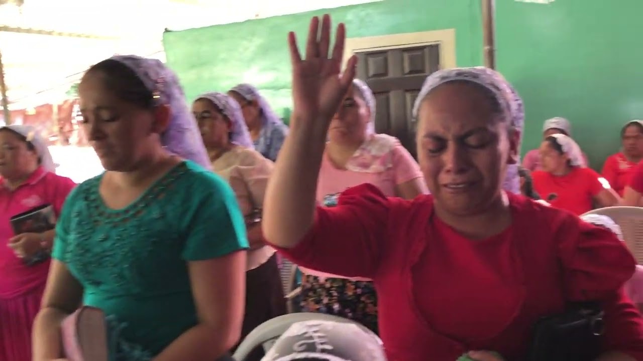 Inexplicable alabanza de gloria con aguas en el decierto