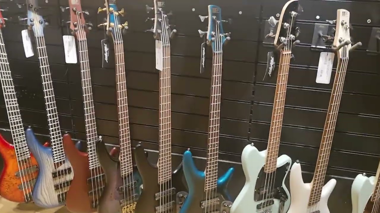 Antertons music shop Guildford, Surrey, South England 🇬🇧. 29th March 23. with Music 🎶.
