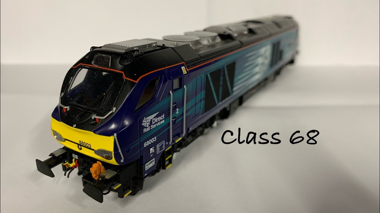 Opening the DRS class 68 by Dapol