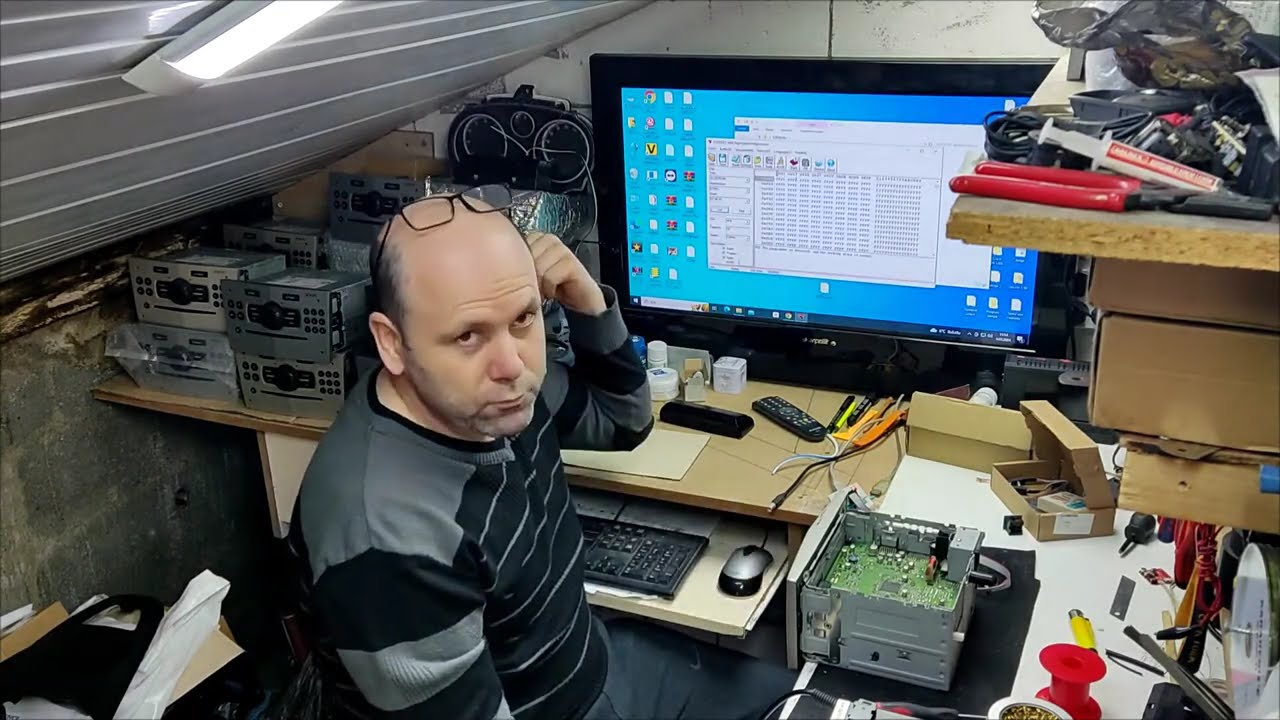 Opel Corsa D Display Safe (Ekran Kodu) Nasıl Çözülür.