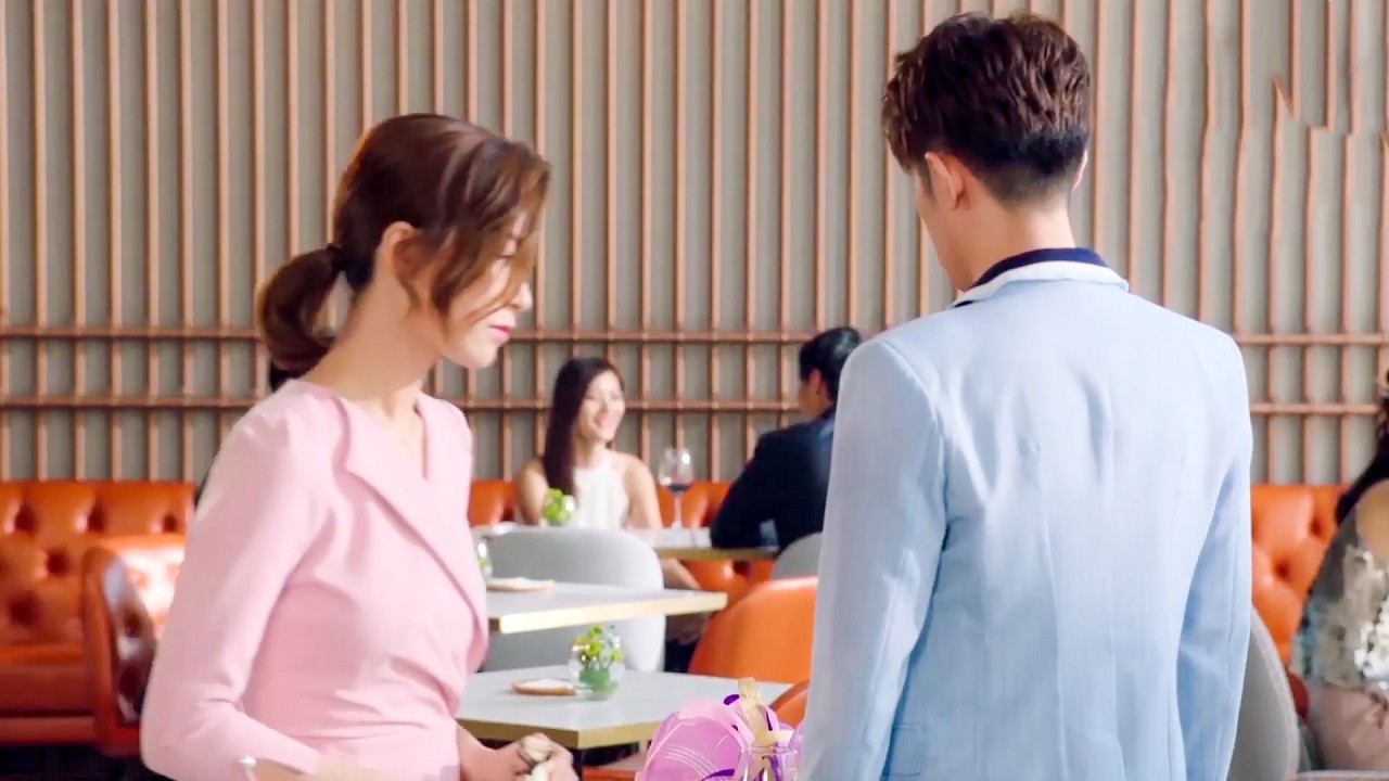 出軌丈夫當眾求婚，自以為能抱得美人歸，哪料妻子果斷拒絕離他而去！