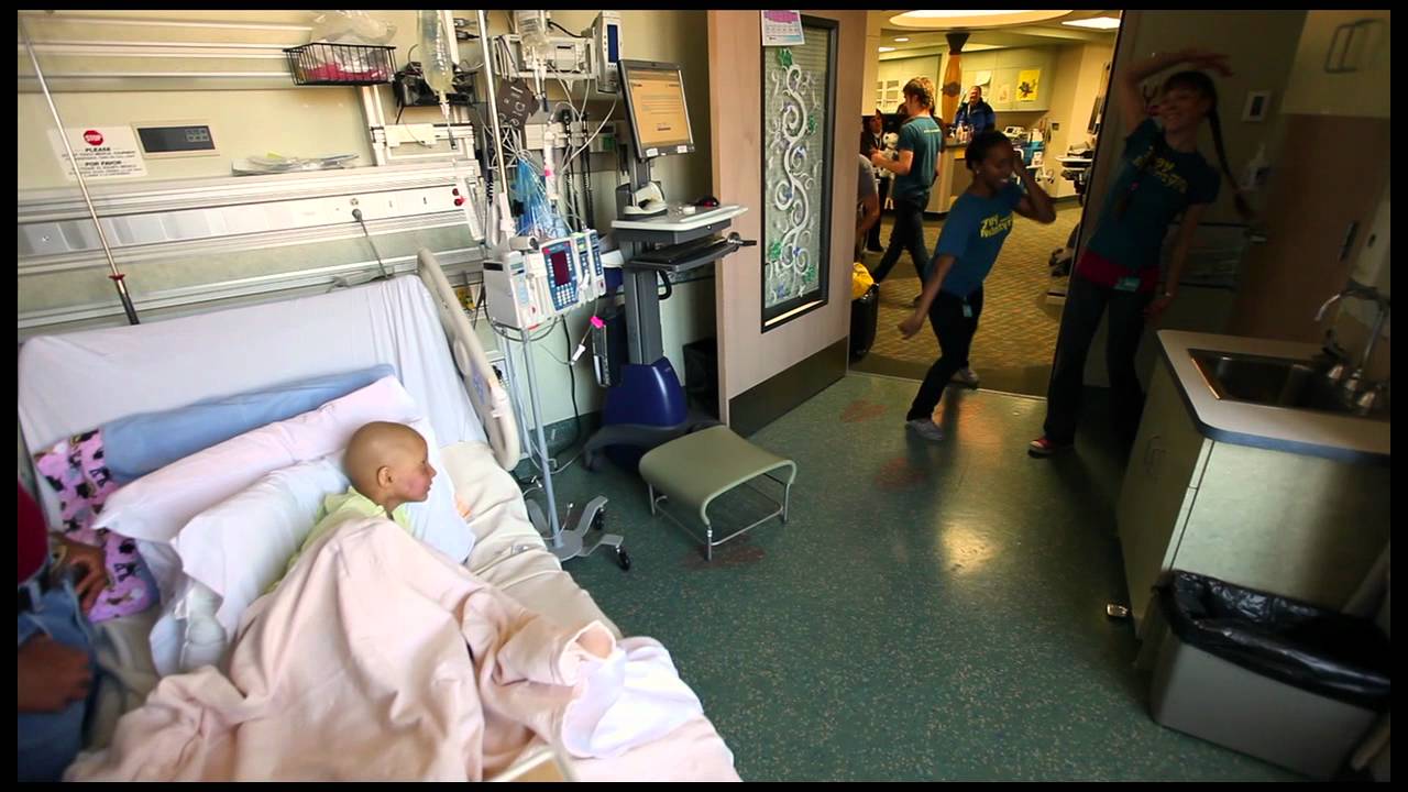 Trey McIntyre Project dancers at St. Luke's Children's Hospital (2012)