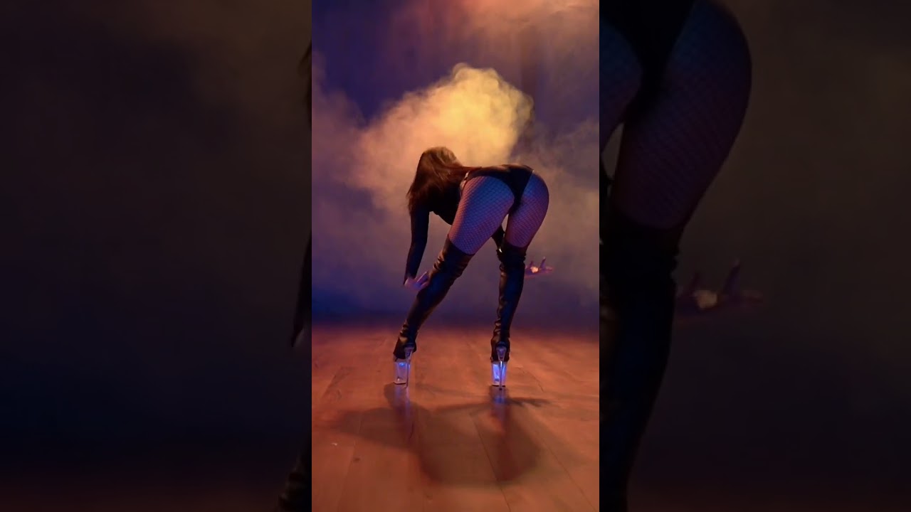 STRIP DANCE 