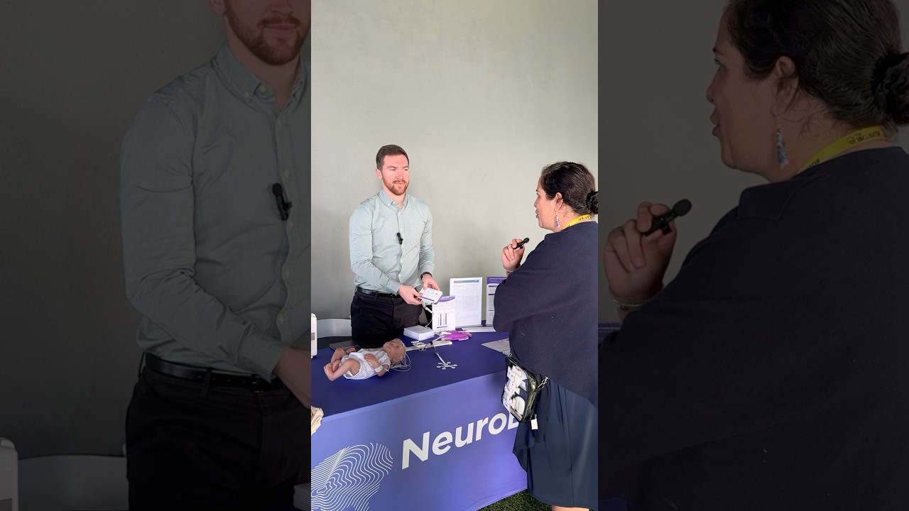 Компания NeuroBell представила свой инновационный беспроводной ЭЭГ-монитор на выставочном стенде ...