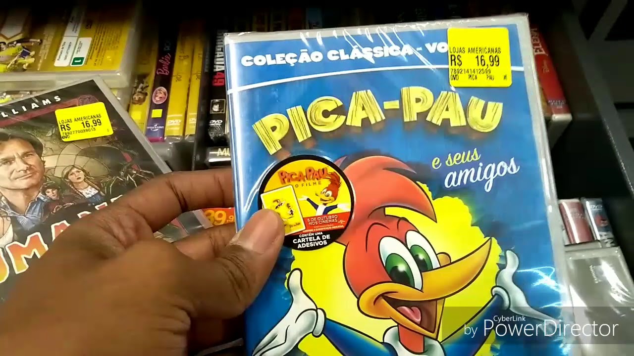 A procura de filmes animados e de terror na Loja Americanas do Shopping.
