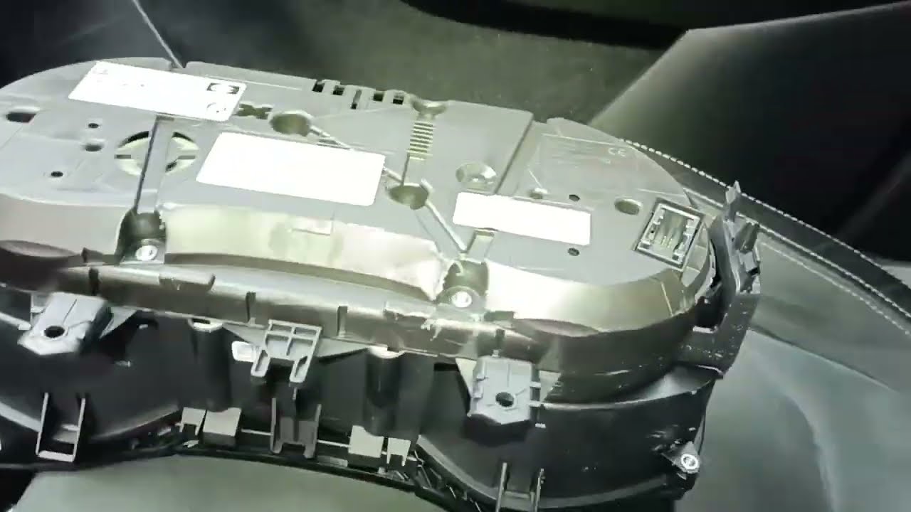 Škoda Kodiaq снятие щитка приборов